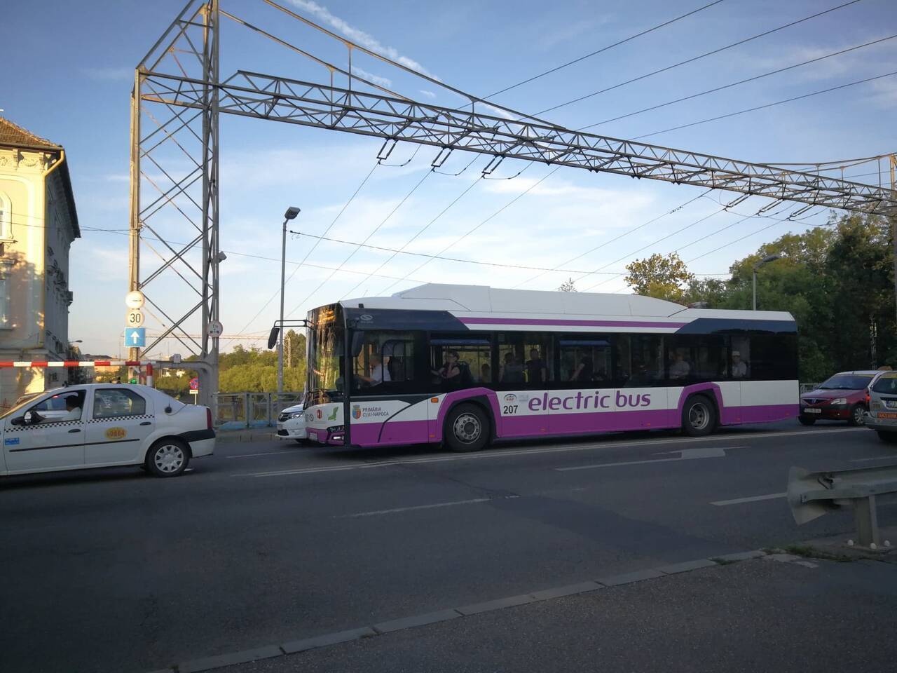 Acord pentru reducerea emisiilor de CO2 la vehiculele grele. Obiectiv de emisii zero pentru autobuzele urbane