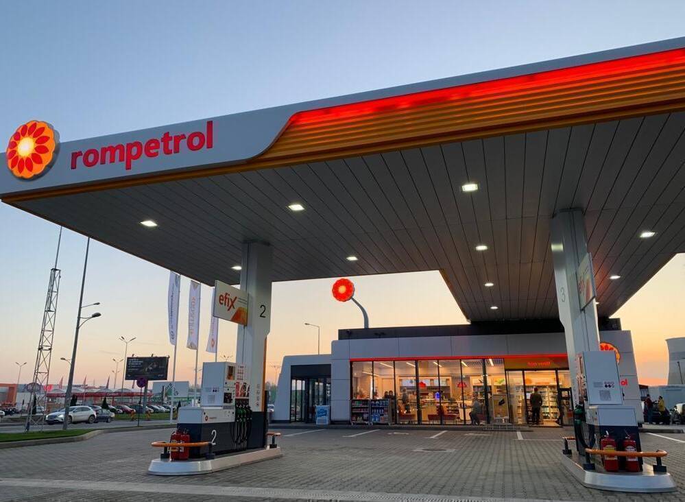 Rompetrol lansează serviciul de retragere numerar în stațiile sale din România
