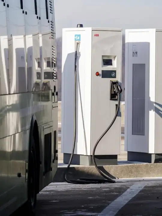 Autobuze electrice, transport durabil - sursa: ABB