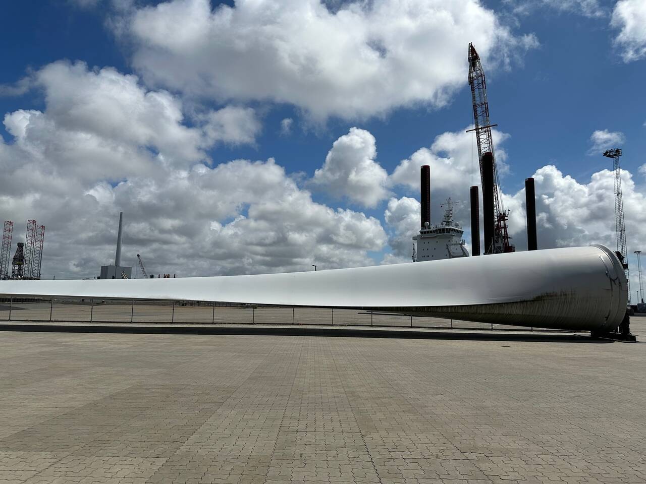 Op-ed // Energy Transition and the Risk of Disinformation: Between Diplomacy, Infrastructure and Public Trust
