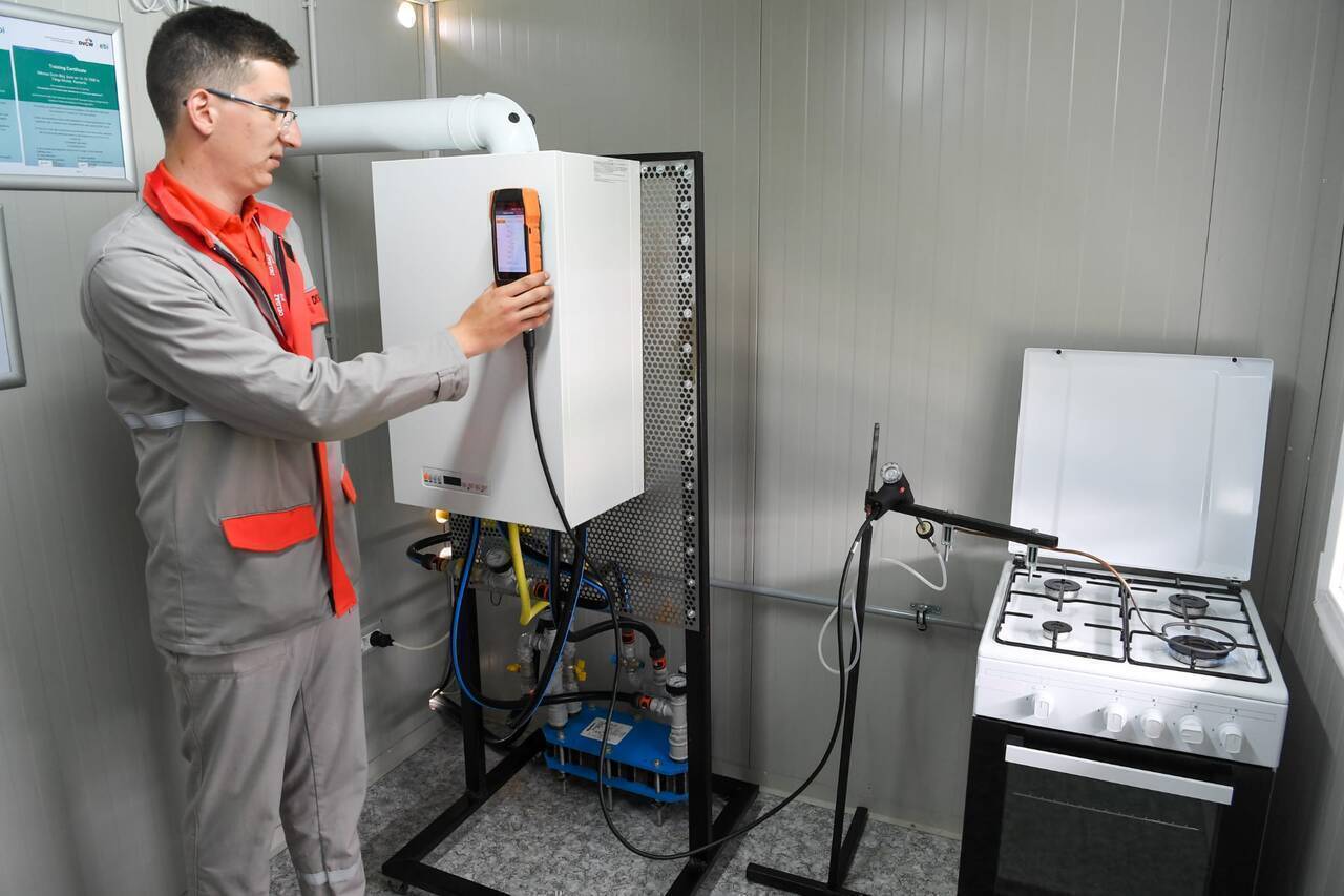 Proiectul 20HyGrid: Delgaz Grid începe testele la clienții casnici din localitatea Gornești, județul Mureș