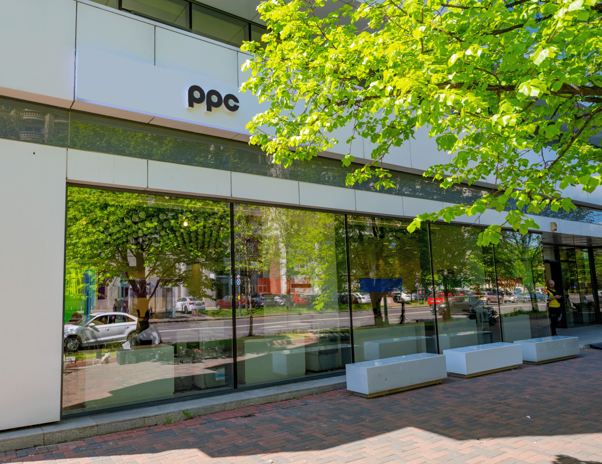Poate te întrebi cine e PPC // Advertorial