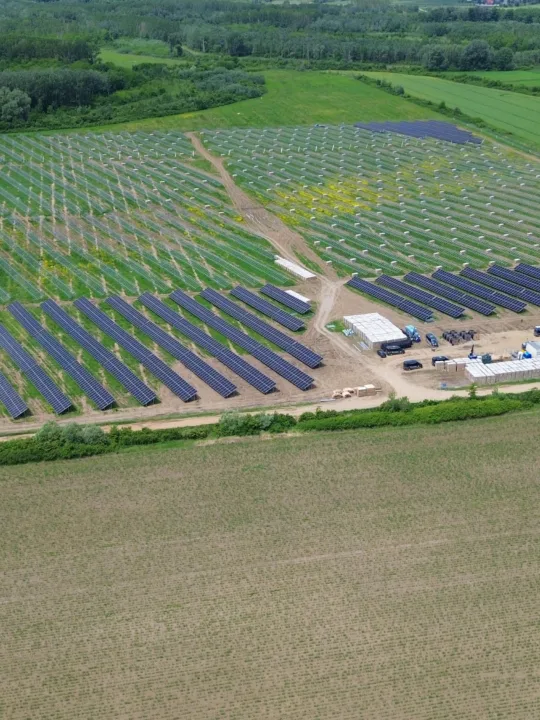 Parc fotovoltaic - sursa: Waldevar
